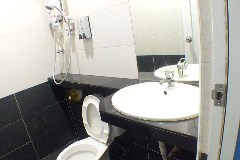 Hotel Alam Indi Johor Bahru Luaran gambar